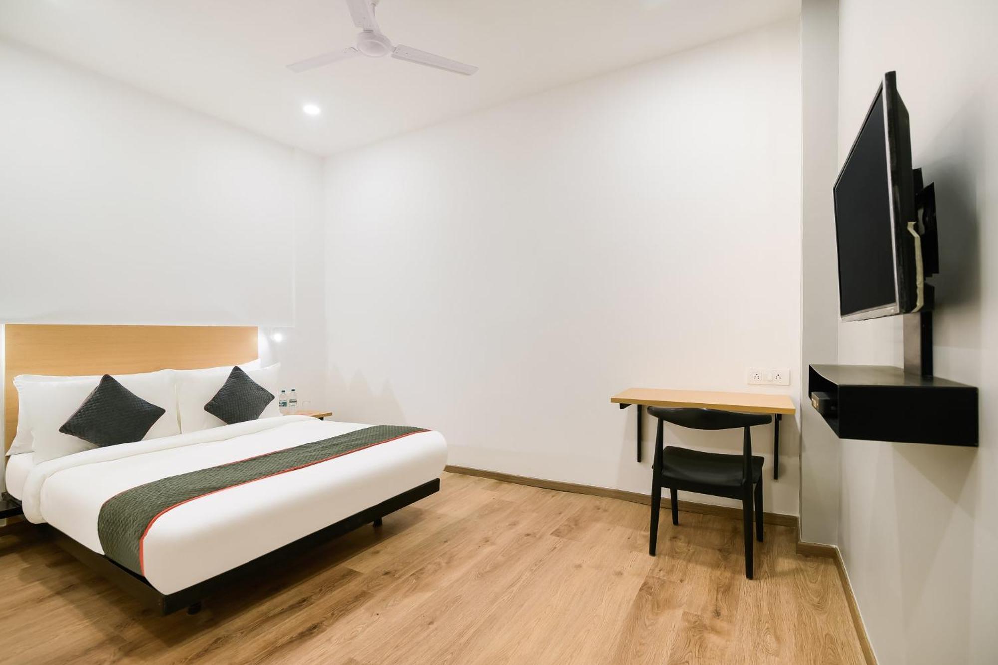 Townhouse The Awadh Airport Near Chaudhary Charan Singh International Airport Hotel Bijnaur Exterior photo